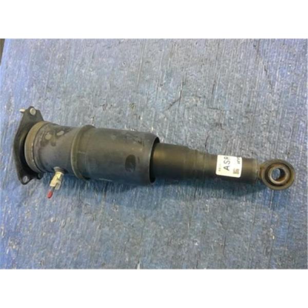 送料込み！シエンタ DBA-NCP175G リア左右ショックアブソーバー ngp-parts-o-store_61400-23004288