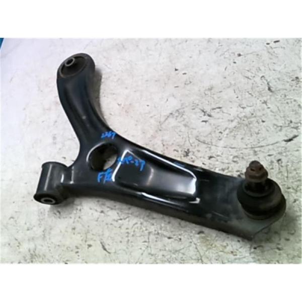 スズキ 純正 スペーシア 《 MK32S 》 左フロントロアアーム P70700