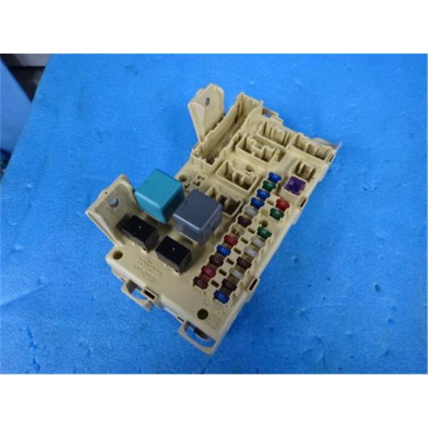 トヨタ 純正 ノア 《 AZR65G 》 ヒューズボックス 82730-28130 P71100
