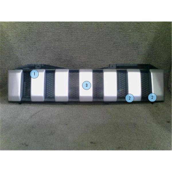 スズキ 純正 ジムニー 《 JB23W 》 フロントグリル P80100-22014445