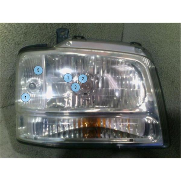 スズキ エブリィ 純正 左右 ヘッドライト スズキ 純正 エブリィ 《 DA62V 》 右ヘッドライト P80100