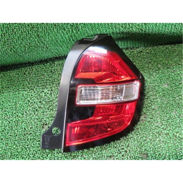 ルノートゥインゴAHH4B後期型テールランプ右 ルノー 純正 トゥインゴ 《 AHH4B 》 右テールランプ P80400