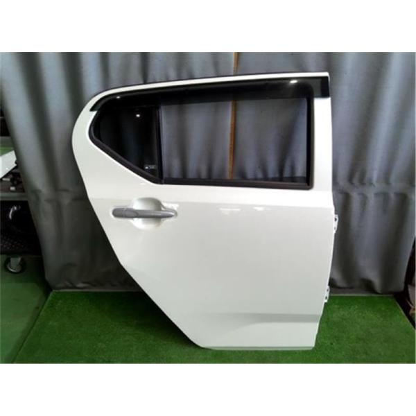 ミライースLA350 右フロント　ドアガラス ダイハツ 純正 ミライース 《 LA350S 》 右フロントドア 67001