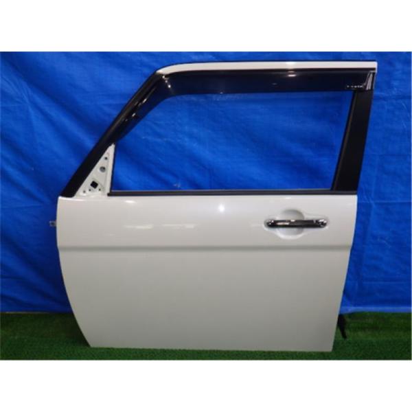 ❀ソバン様❀ ビルの谷間は、寒々しい。