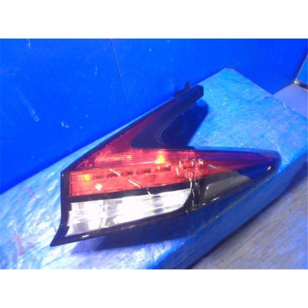 【しの】 日産 純正 リーフ 《 ZE1 》 右テールランプ 26554-5SK0A P81200