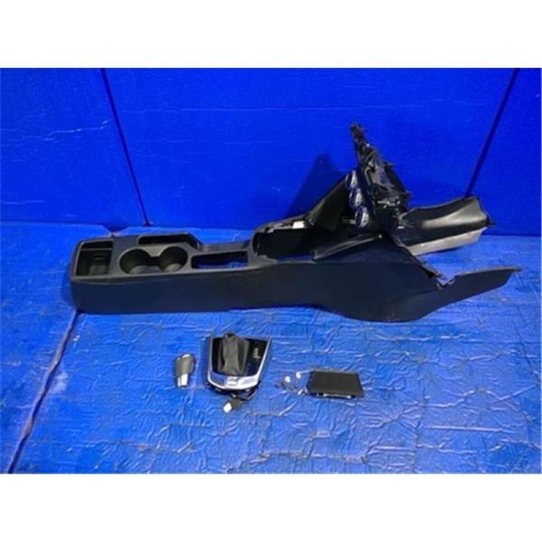 マツダ 純正 デミオ 《 DJ3FS 》 コンソールボックス P81400-24005121