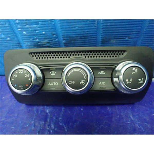 アウディ 純正 アウディA1 《 8XCAX 》 エアコンスイッチパネル P81900