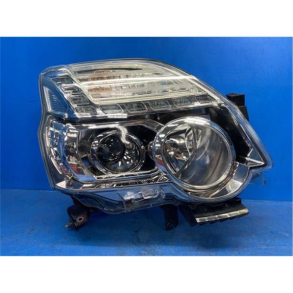 日産　X-TRAIL　右　エクストレイル 右　ヘッドライト 日産 NISSAN T32 エクストレイル X-TRAIL 後期 純正 右 LED