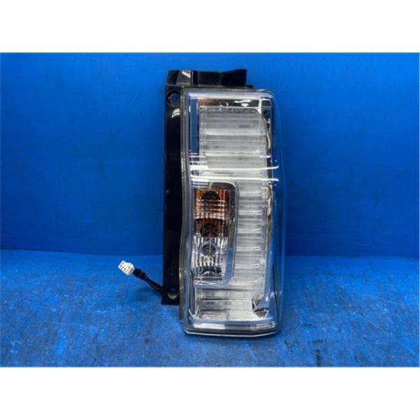 ダイハツ 純正 タント 《 LA600S 》 右テールランプ 81550-B2582