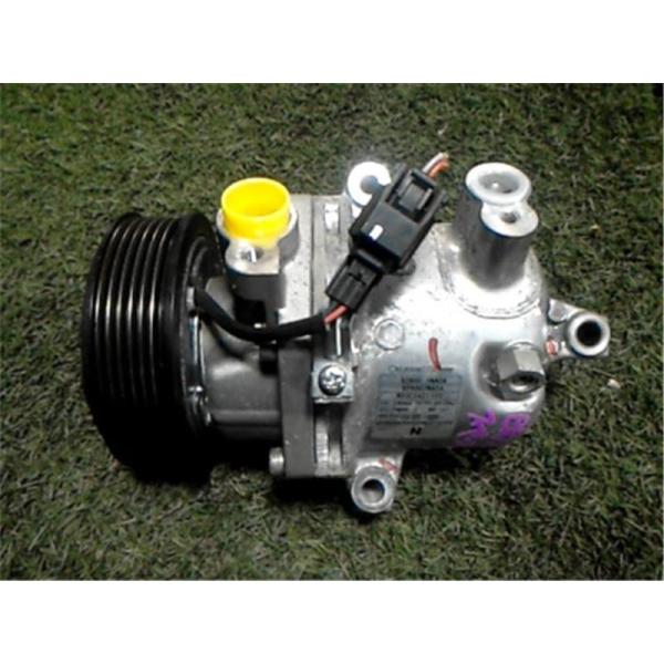 三菱マヒンドラ純正グロープラグ8V 4個セット 三菱グロープラグ