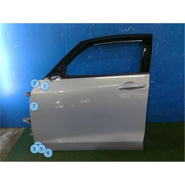 ホンダ 純正 フィットeHEV 《 GR3 》 左フロントドア P90100-25004895