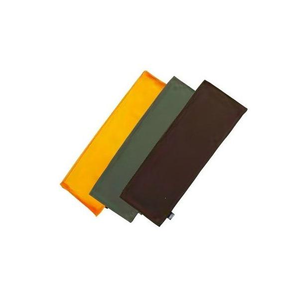 1度使ってみてください！強風時だけでなくシールの着脱がすごく楽になります横幅約195ｍｍでファットスキー用のシールに対応します。130mm以上のシールにはこちらがおすすめです。強風や降雪時においても、素早く、簡単にクライミングスキンを収納お...