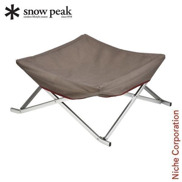 小型犬、中型犬用のコット。キャンプでペットのくつろげる居場所を作ります。座布は簡単に取り外して洗える仕様になっています。[材質] フレーム/アルミニウム合金　金具/ステンレス　シート/ポリエステル[サイズ] 幅650×奥行650×高さ300...