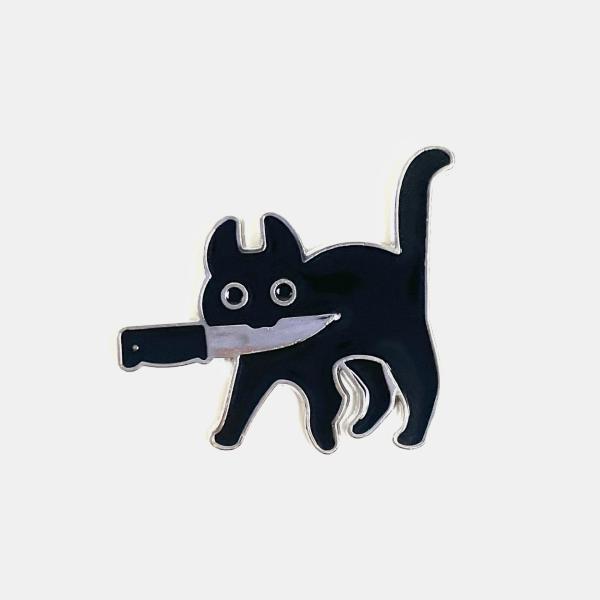 黒猫 バッジ 包丁 くわえた 猫 ねこ ネコ くろねこ クロネコ ナイフ