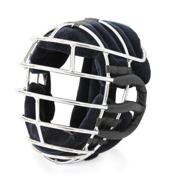 面布団 紺ベッチン仕立て      面金8m/m   耳当革付     紺面紐付  日本拳法防具の元祖・明倫産業の自信作。素材・仕立ても良く、頑強に作られていますので、末永くお使い頂けます。 細かい毛羽の別珍布地を使い、肌触りが良く光沢があ...