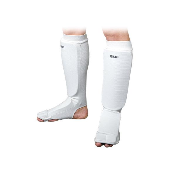 あなたの足を指先までトータルにガードします。稽古のし過ぎで傷んだ足に面金を思いっきり蹴り上げたい方にオススメです。（全く痛くないわけではありません）