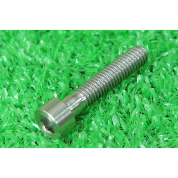 ・主な仕様：サイズ：Ｍ６＊３０ｍｍヘッド直径：約　１０．０ｍｍ　５ｍｍ　６角レンチヘッド高さ：約　６．０ｍｍ材質：Ｔｉ−６Ａｌ−４Ｖ平均重量：　約４．７ｇ／本