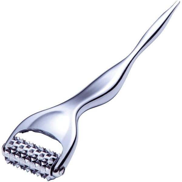 アルファックス 熱伝導トリートメントローラー シルバー 1個 (x 1)刺さない美容鍼で温感フェイスケア熱伝導。体温がほのかに伝わる。美容鍼ローラー×てい鍼ポインター・108本のローラー鍼で表情筋を刺激・直径約3mmのポインターでコリにピン...