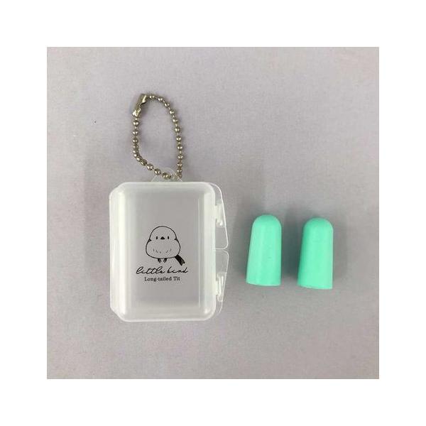 ケース付き耳栓　シマエナガ柄シマエナガデザインのケース付き耳栓です。ケース付きなので持ち運ぶのに便利です。旅行や出張、勉強時など様々な場面で大活躍します。サイズ（約）耳栓/フリーサイズ 。ケース/5×4×2.2cm素材　耳栓/ポリウレタン ...