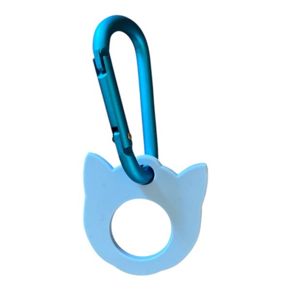カラビナ キーフック ペットボトルホルダー付 ドッグフェイス型 ブルーカラビナ付きだからペットボトルを引っ掛けて持ち歩くことができるよ。サイズ　カラビナ　約6.5×3.6×0.6cm柴犬　約5×5cm
