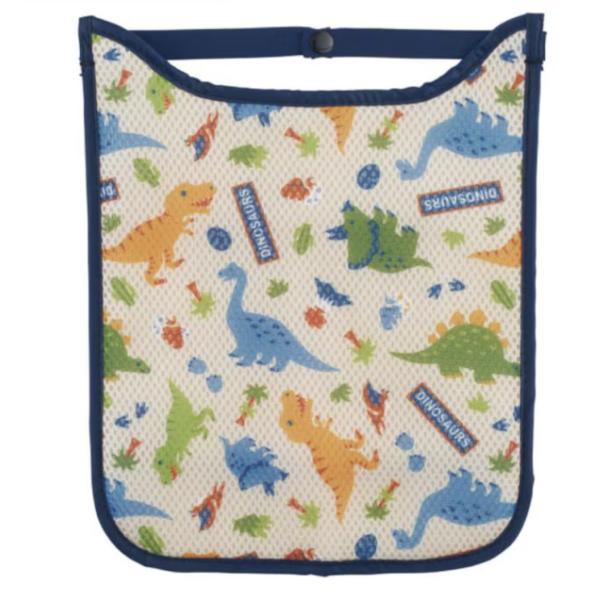 ディノサウルス ランドセル 背中 パッド 背あて パッド メッシュ 素材熱がこもりがちなランドセルと背中の間を快適にさせるランドセル背中パッド。ゴムバンドで簡単取り付け可能！背中が当たる部分にはポケットが付いていて保冷剤やカイロを入れられま...