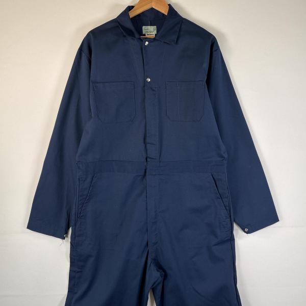 【管理番号】OYD0000153【対象】メンズ【カラー】  ネイビー【柄】無地【季節・シーズン】オールシーズン【生産国】カナダ【素材】コットン35% / ポリエステル65%【実寸サイズ】総丈：約167cm肩幅：約52cm身幅：約61cmウエ...