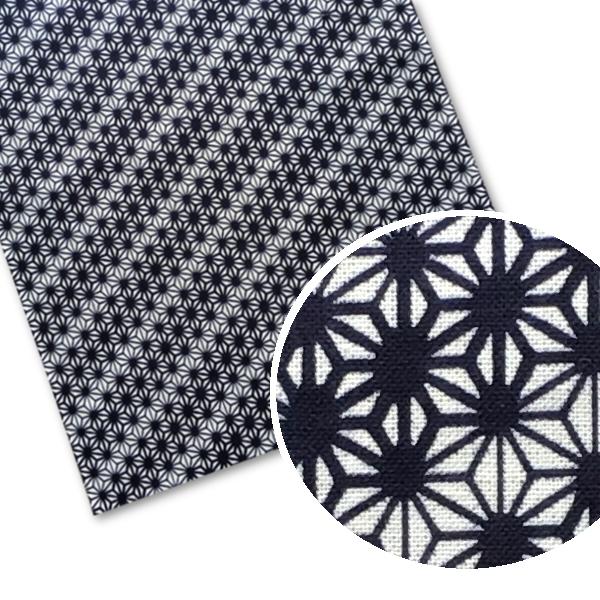 【麻の葉】麻はぐんぐん成長することから、子供の健やかな成長を願う縁起物【小紋シリーズ】伝統的から、かわいい柄、草花、動物柄まで、種類豊富な 手ぬぐい シリーズ。普段使いにピッタリです。■サイズ：約33×90cm■素　材：綿100%（文生地）...