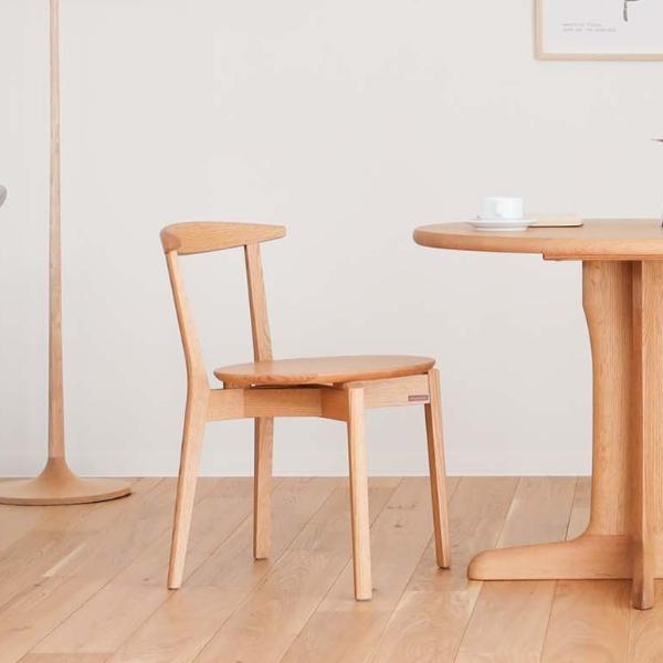 【美品】シラカワ マルク ダイニングチェア 飛騨家具 天然木 スタッキング 楽天市場】シラカワ ダイニングチェア 北欧 スタッキングチェア