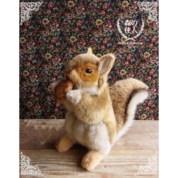 逞しいリスちゃん ぬいぐるみ ハンドメイド 海外作家様 栗鼠 部屋飾り モールアート りす 栗鼠の通販 by 田井バラ園｜ラクマ