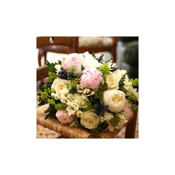 最速お届けお盆　お供え　お盆　花　法事　命日　ご葬儀　お通夜　お盆　お供え　花　花束を全国にお届け致します。あすつく対応ご用途に応じて、お色合いを調節致します。ご用途を必ずご記入下さい。全国にお届け致します。あすつく対応こちらの花束はお盆　...