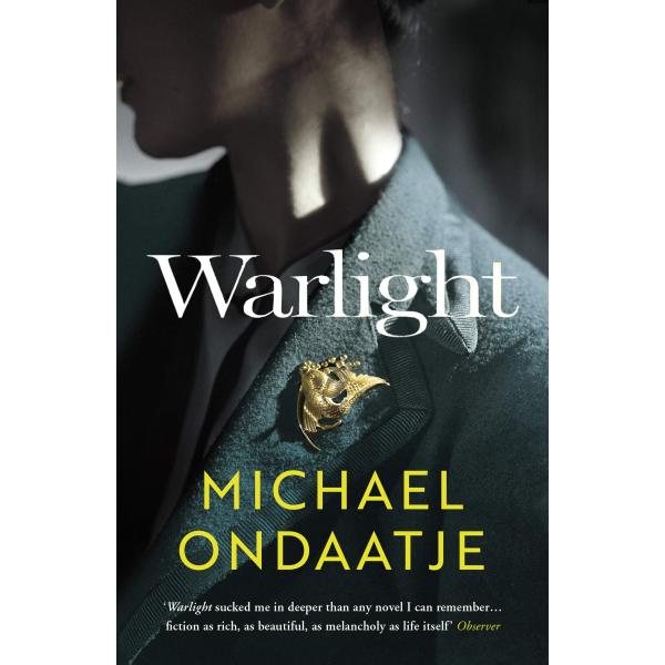 WARLIGHT　戦下の淡き光　マイケル・オンダーチェ　児童　ペーパーバック【言語：英語】