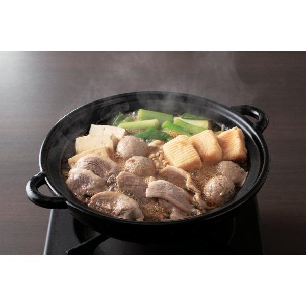 「京鴨すき鍋セット（２人前）」　相性の良い鴨肉とねぎの組合わせを楽しめるすき鍋セットです。　G0002_25_07