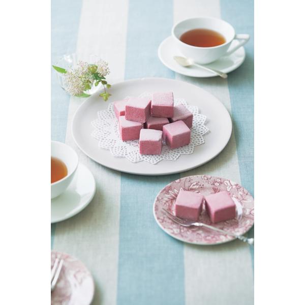 「フランボワーズ　ギモーヴ　×６」　「ギモーヴ」はフランスの伝統的なコンフィズリー（砂糖菓子）のひとつです。柔らかい食感とともに、フランボワーズの酸味が口の中いっぱいに広がるクセになる味わいです。　G0002_25_07