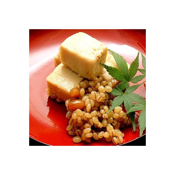 【平家の落人が伝えたとされる保存食で、ずっしりとした堅豆腐に、もろみ味噌の甘さを味わえる熊本の伝統食です。】阿蘇からさらに山奥、高千穂峡に近い山間の地にひっそり佇む山都町。この地で情緒豊かな郷土料理を提供している食彩の里 ふしみの「おとうふ...