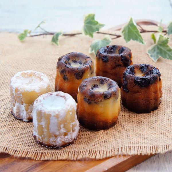 「北海道ミルクカヌレ」は、フランスの伝統的な焼き菓子カヌレを北海道風にアレンジしたお菓子です。真っ白な粉糖をまとった白いカヌレのミルク、ラムレーズン、あんバターの3種類をセットにしてお届けします。北海道産牛乳とバターをふんだんに使用した、本...