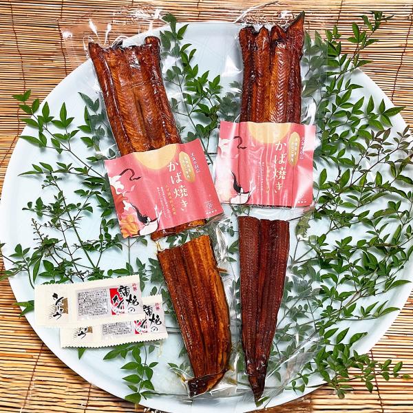 島根県大田市の干物専門店”岡富（おかとみ）商店”がお届けする「天女の羽衣 あなご 蒲焼き」です。すべて島根県産の真穴子を使い、再仕込み醤油を使用した贅沢なタレで焼き上げました。醤油の風味を生かしたオリジナルのタレは、新鮮な穴子の旨味をさらに...