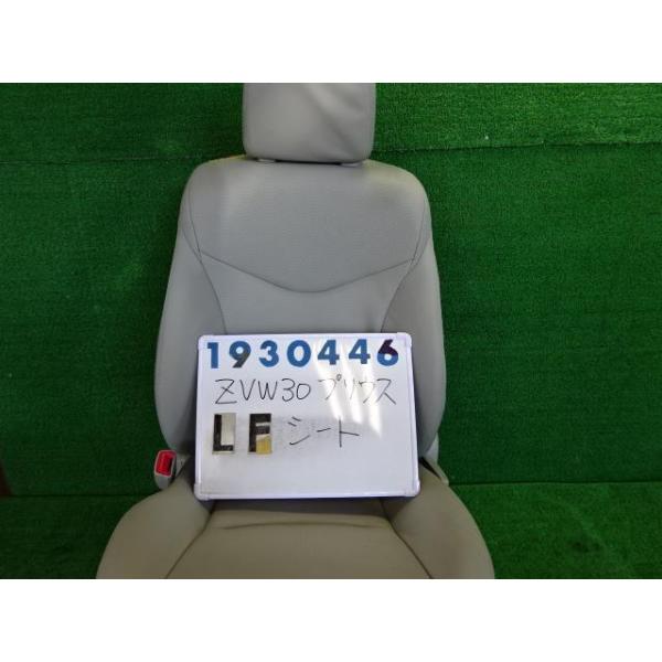 ︎✿ ページです。 プリウス DAA-ZVW30 アシスタント シート 助手席 Gツーリング