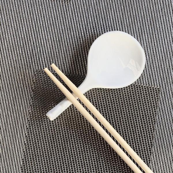 箸置き おしゃれ かわいい 11cm ギター型 カトラリーレスト スプーン置き 白磁 小さい 無地 シンプル カフェ Buyee Buyee 日本の通販商品 オークションの代理入札 代理購入