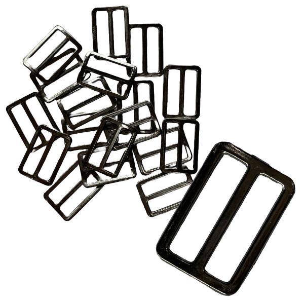 角カン エイトカン 20個セット 在庫処分です外のサイズ 約17mm・約28mm内側のサイズ（片方の穴のサイズ） 約5mm23mm中国製