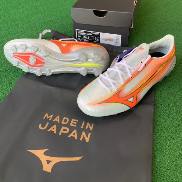 【※24.5cmのみ在庫品】ミズノ ミズノアルファIII JAPAN 限定カラー サッカースパイク ホワイト×オレンジ×イエロー P1GA266054