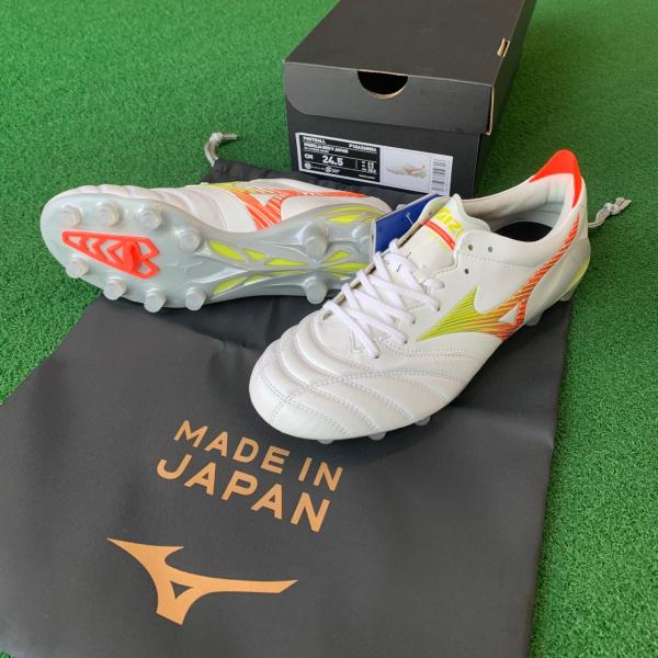 【※24.5cmのみ在庫品】ミズノ モレリアネオV JAPAN 限定カラー サッカースパイク スーパーホワイトパール×イエロー×オレンジ P1GA268054