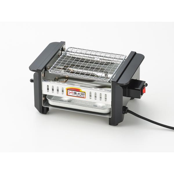 ★ 手軽に焼けるコンパクトサイズの網焼きです。★電気ヒーターでじっくり焼くので失敗なく美味しく焼けます。★調理済みの焼鳥はもちろん、生肉からでも本格的な美味しい焼鳥が楽しめます。★お客さんへのディスプレイ性はもちろん、温め直しやライブ感を愉...