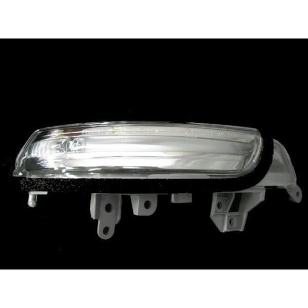 プリウスPHV zvw52 GRリアターンシグナルランプ　助手席側 プリウスPHV zvw52 GRリアターンシグナルランプ 助手席側