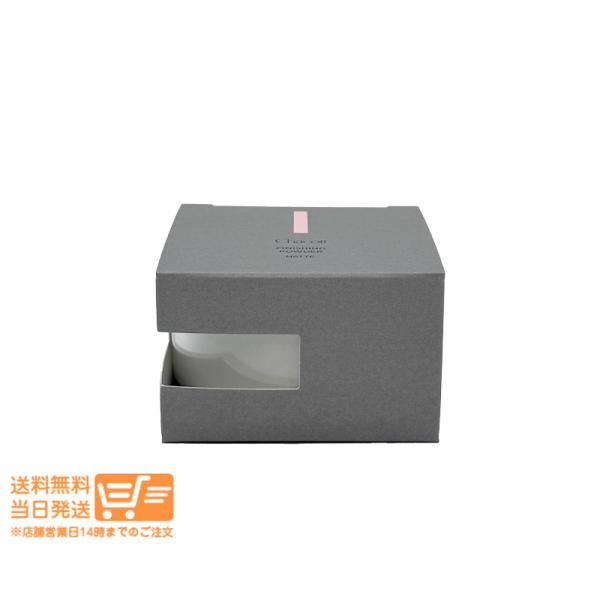 発色を損なわずにファンデーションを安定。適度なカバー力で肌のキメや毛穴を整え、マットな透明感に仕上がります。肌への密着性を高めてヨレにくく、テカリを抑えて、サラサラ感のある仕上りを持続します。エンリッチングシリーズから採用している「超薄膜板...