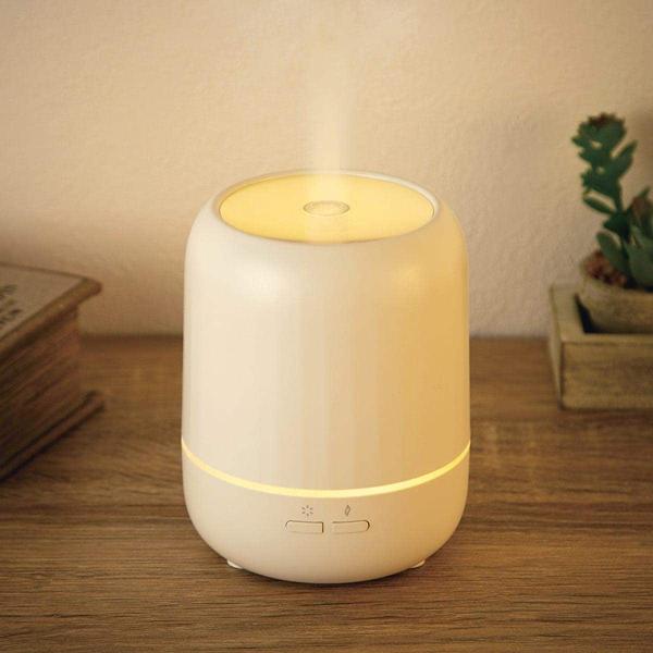 最終価格　ニトリ超音波加湿器　アロマもOK 新品未使用品　メルカリ便発送 ニトリ 楽に給水できる 加湿器 超音波式 アロマオイル対応