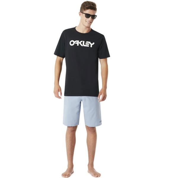oakley base line hybrid 21 shorts