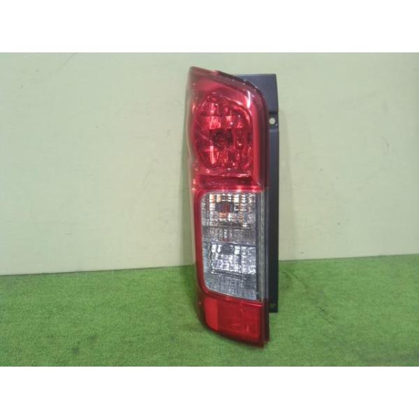 NV350　キャラバン　E26　後期　左テール　　26555-5YE0A S980 NV350 キャラバン E26 後期 左テール LED D209 26555-5YE0A