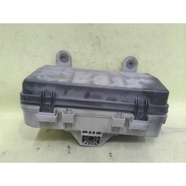 中古エルフ BKG-NHR85AN ヒューズボックス 4JJ1T MYY5A 729 8