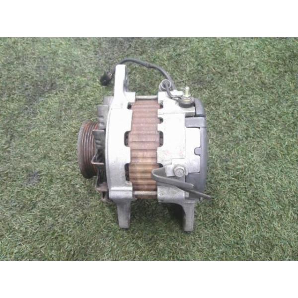 UDトラクター ADG-GK4XAB オルタネーター GE13T 23100-00Z0B