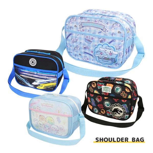 大人気キャラクターの「通園ショルダー」の登場です。保育園・幼稚園・学校、おでかけなどで使える通園ショルダー。左右開閉できるダブルファスナー。開閉しやすいファスナーは引き手付き。暗い夜道で光る反射素材を使用。便利な外ポケット付き！身長に合わせ...